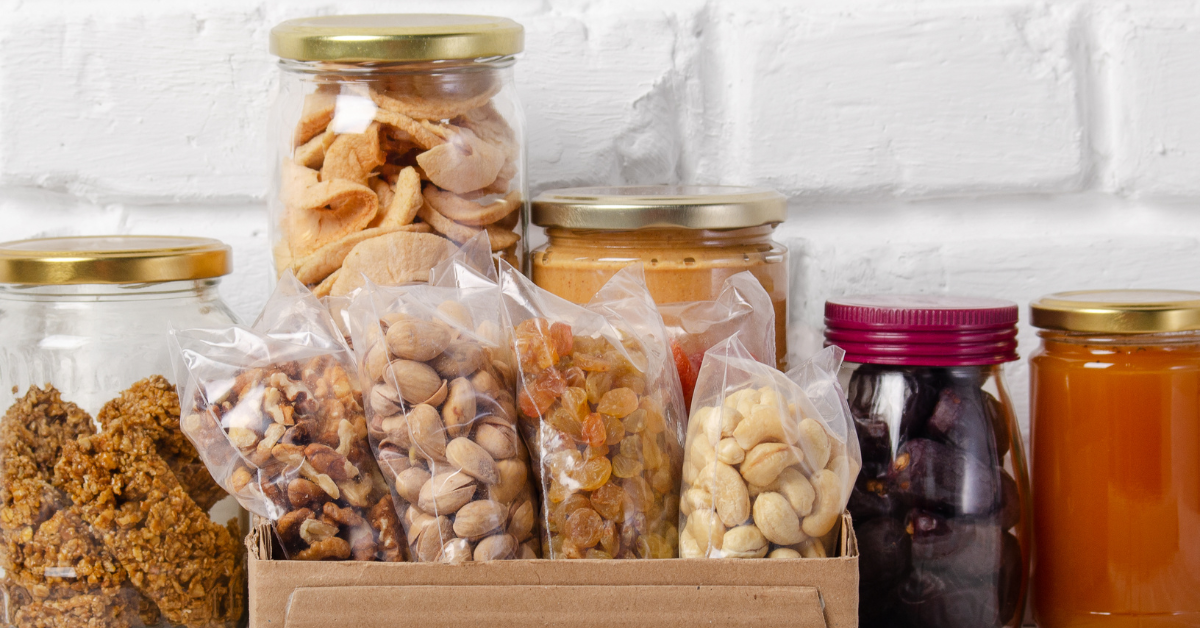 Packaging Dry Foods in Glass Jars for Long Term Food Storage - The